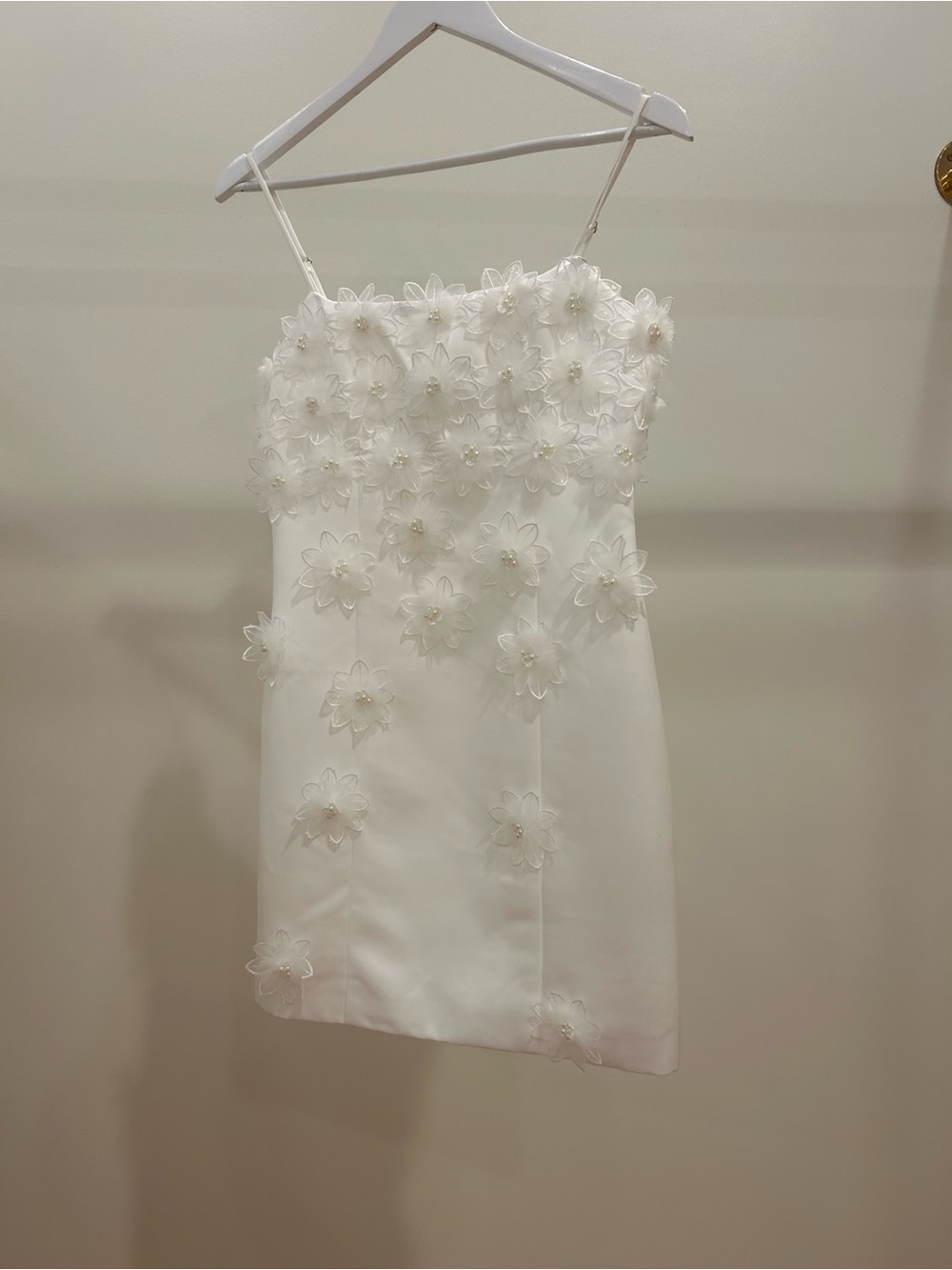 Elliatt - Sutton Dress - Picture 2 of 5